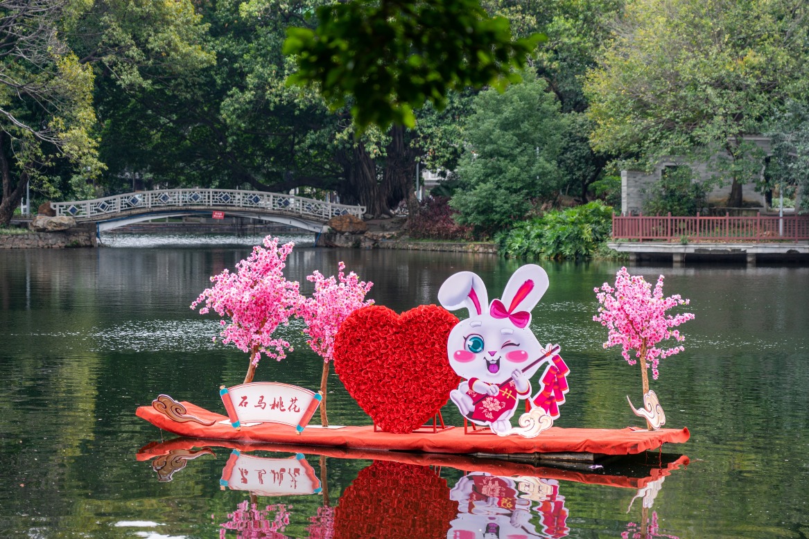 廣東水上花市，是嶺南水鄉春節一大特色。