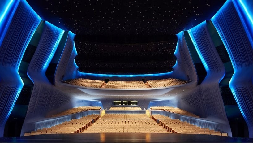 珠海大劇院大貝殼達到1,600座位，聲光效果達到先進水平