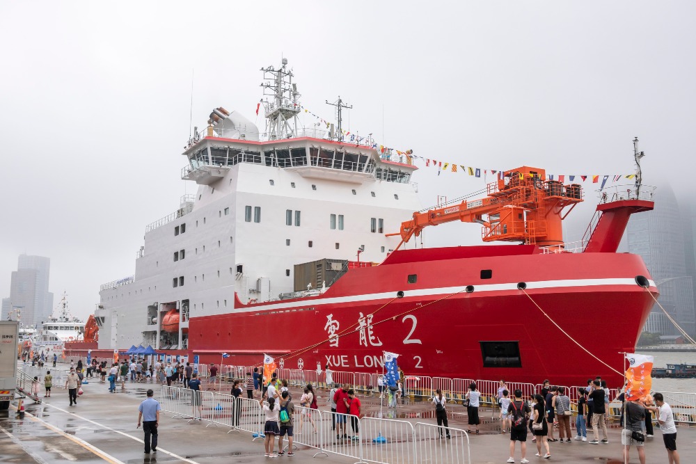 中國自主研發的破冰船「雪龍２」號，2016年起建造，2019年10月首次啟航南極。（圖片來源：Getty）