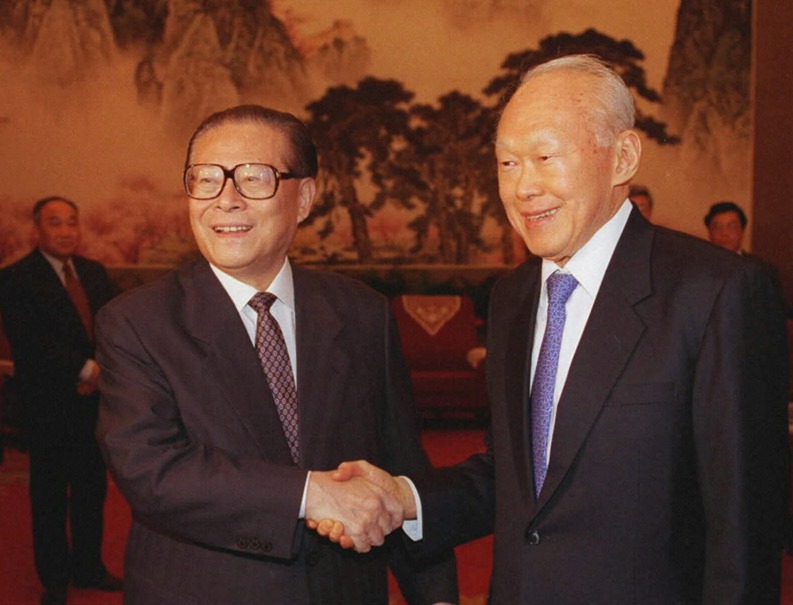 當代中國-改革開放-李光耀破冰之旅 鄧小平回訪取經 改革開放借鑒新加坡經驗