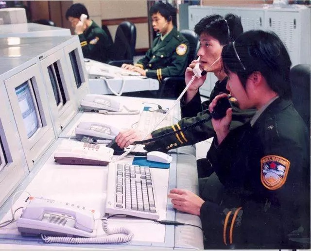 當代中國-改革開放-報警電話「110」廣州首創 當代中國-改革開放-報警電話「110」廣州首創