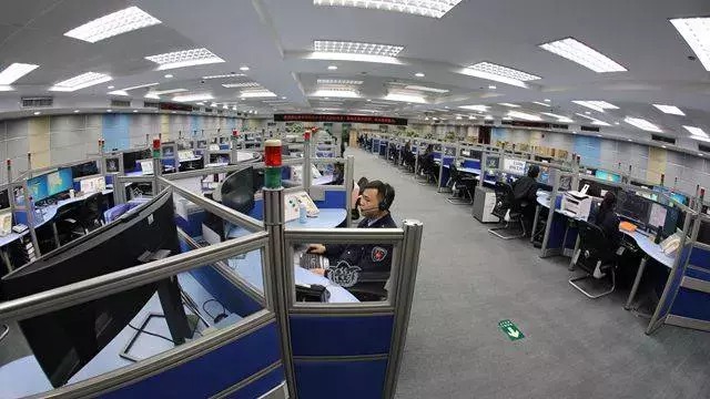 當代中國-改革開放-報警電話「110」廣州首創 當代中國-改革開放-報警電話「110」廣州首創