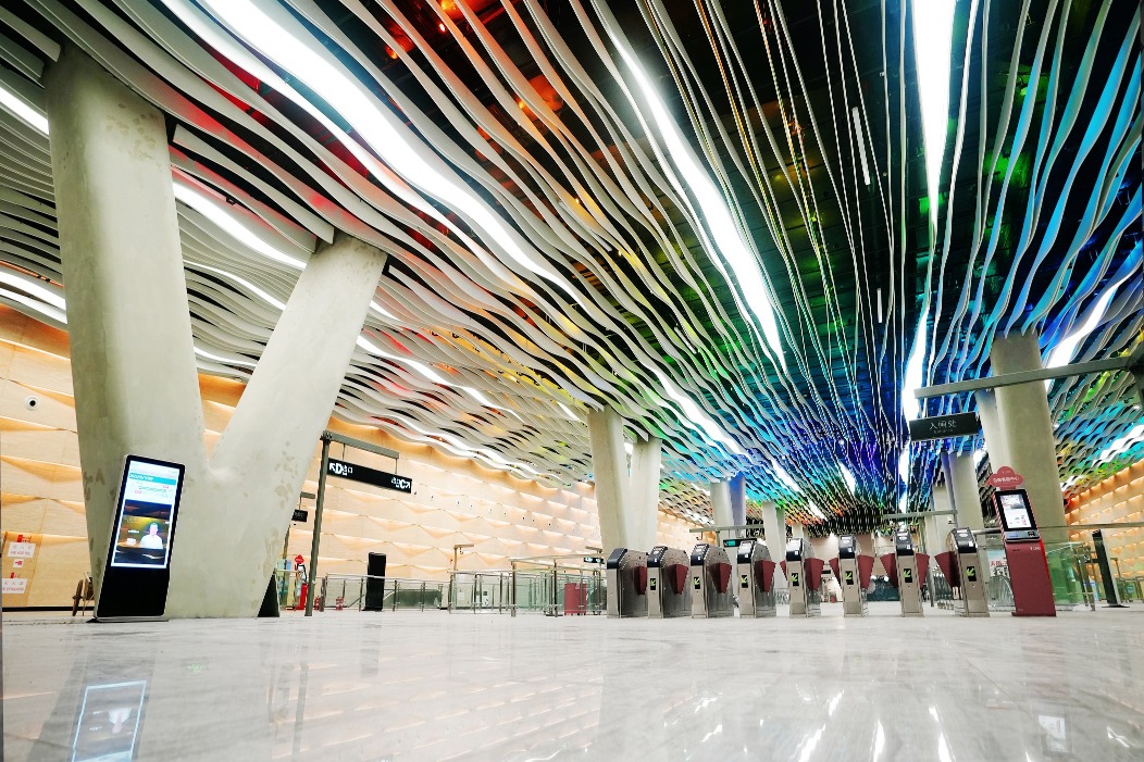 廣州地鐵8號線彩虹橋站，以站點的歷史文化作設計元素高顏值加新科技成打卡熱點