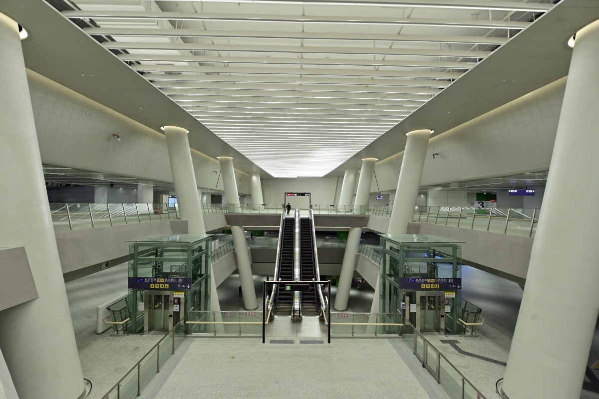 深圳地鐵推出智能導盲犬服務，為全國首次。