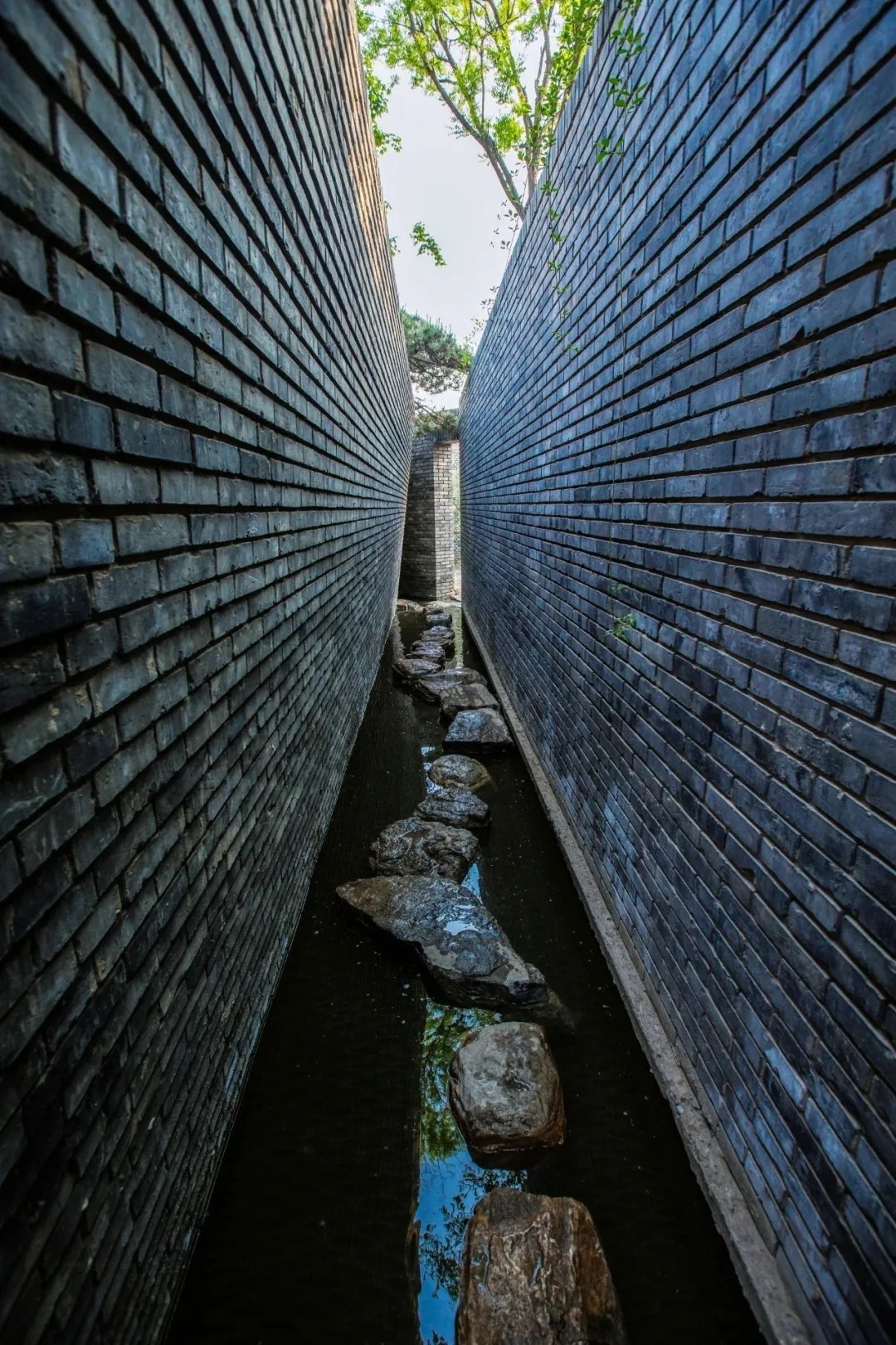 Contemporary China-China in Pictures-Red Brick Art Museum Gardens