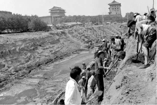 當代中國-圖說中國-西安城牆保育