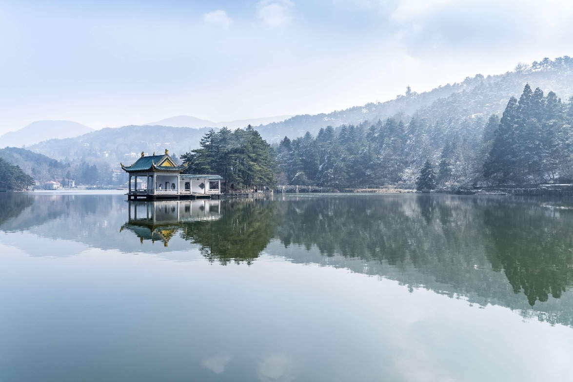 廬山如琴湖冬天 廬山如琴湖冬天