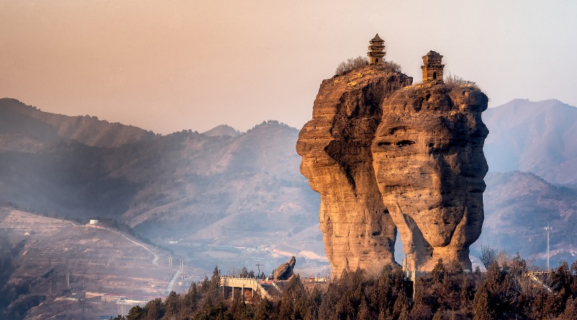 河北承德雙塔山