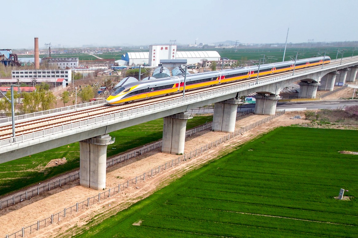 雅萬高鐵綜合檢測列車。 雅萬高鐵綜合檢測列車。