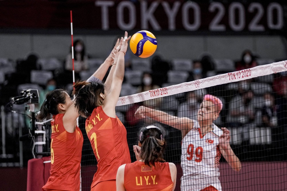 當代中國-體育運動-東京奧運中國女排首戰落敗