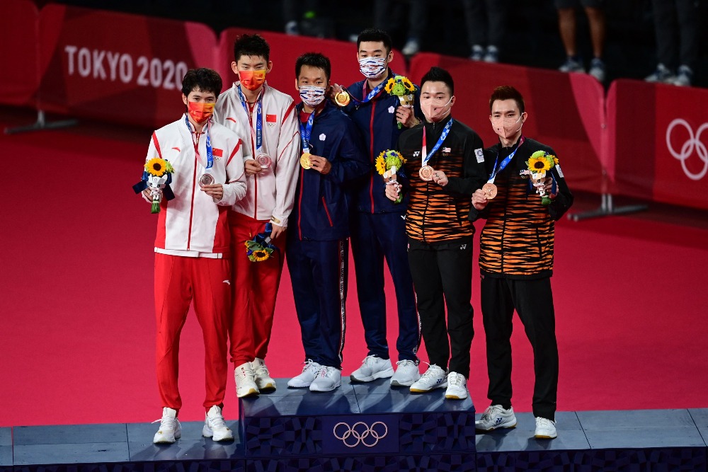 當代中國-體育運動-東京奧運男子羽毛球雙打中國台北奪金中國國國家隊奪銀