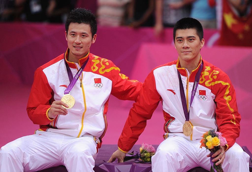 蔡贇和傅海峰的組合,已經在2009、2010和2011年的世錦賽男雙賽事中奪冠,包攬了敦倫奧運周期的所有世界冠軍,成就可說前無古人。 蔡贇和傅海峰的組合,已經在2009、2010和2011年的世錦賽男雙賽事中奪冠,包攬了敦倫奧運周期的所有世界冠軍,成就可說前無古人。