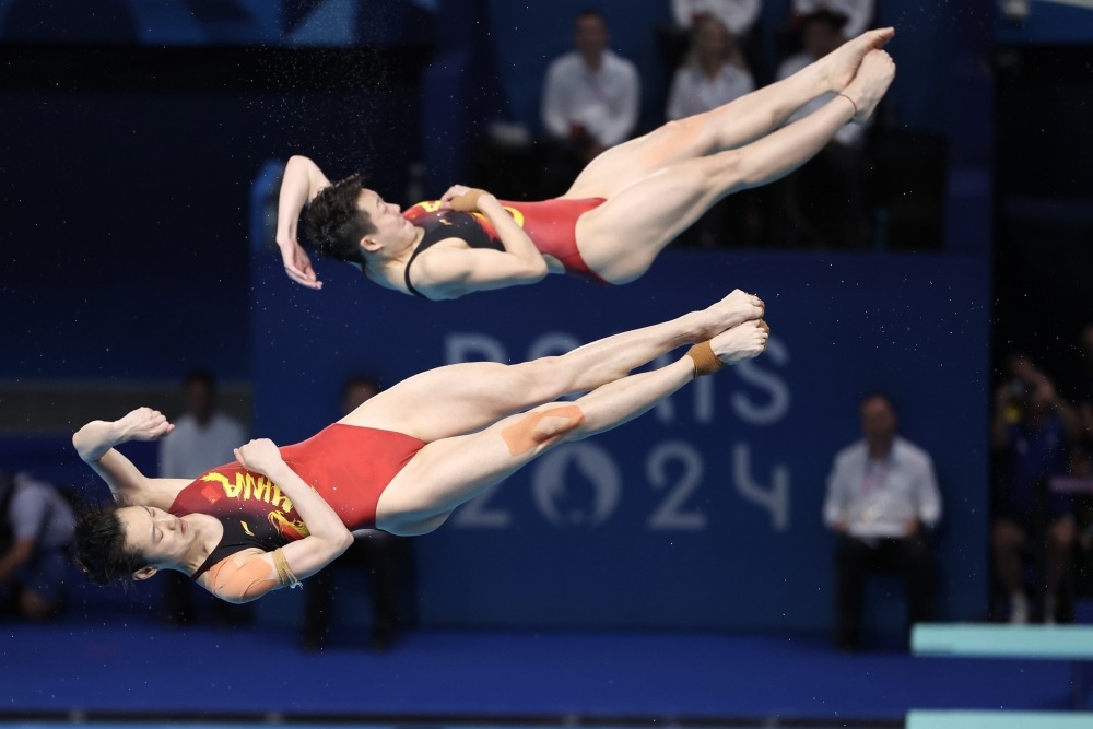 陈艺文与昌雅妮在巴黎奥运跳水女子双人3米板夺金。 陈艺文与昌雅妮在巴黎奥运跳水女子双人3米板夺金。