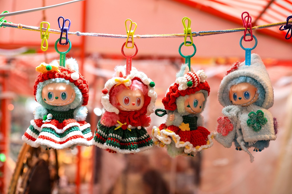 手工针织Labubu娃衣