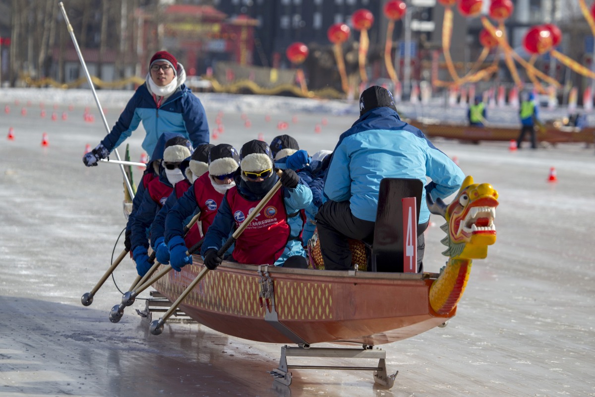 Modern China - China Travel - Jilin: The First Choice for Winter Travel in China to Enjoy Snow, View Lanterns, and Experience the Fun of Winter Fishing at Chagan Lake