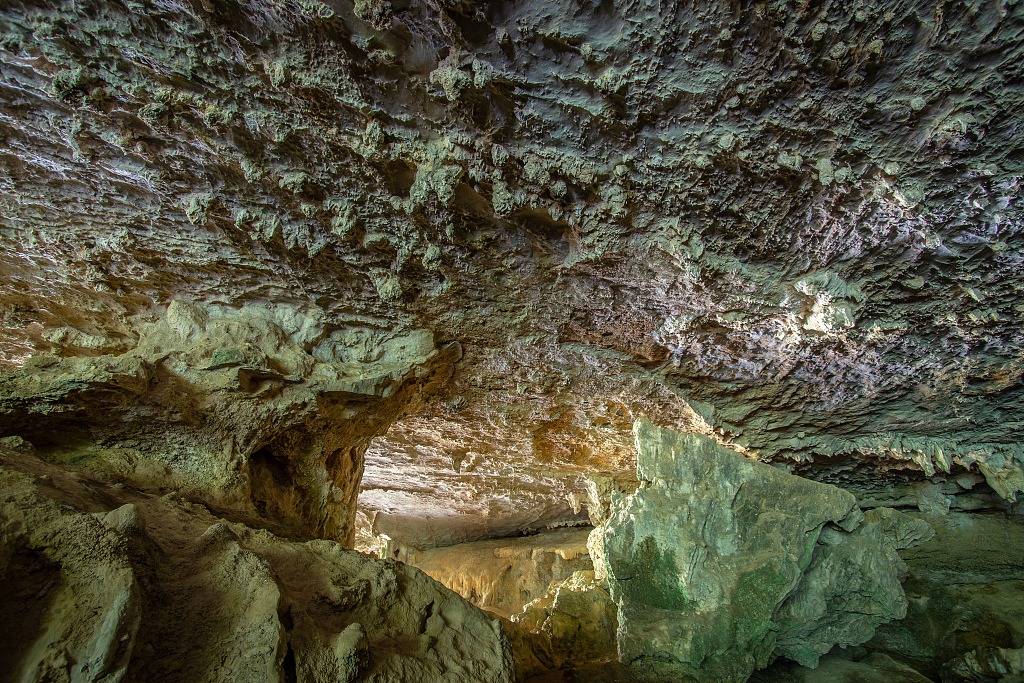 當代中國-潮遊生活-旅遊風物-英西峰林走廊 當代中國-潮遊生活-旅遊風物-英西峰林走廊