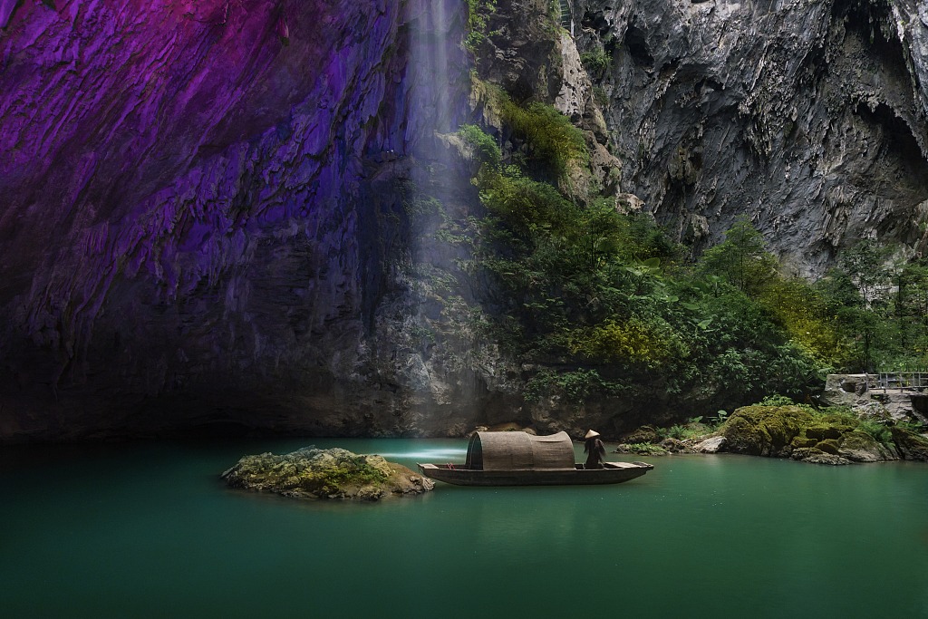 當代中國-潮遊生活-旅遊風物-英西峰林走廊 當代中國-潮遊生活-旅遊風物-英西峰林走廊