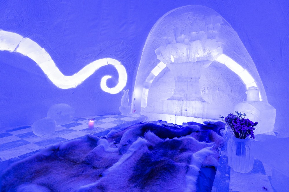 當代中國-潮遊生活-旅遊風物-冰雪酒店