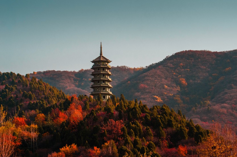 山東濟南紅葉谷萬葉塔