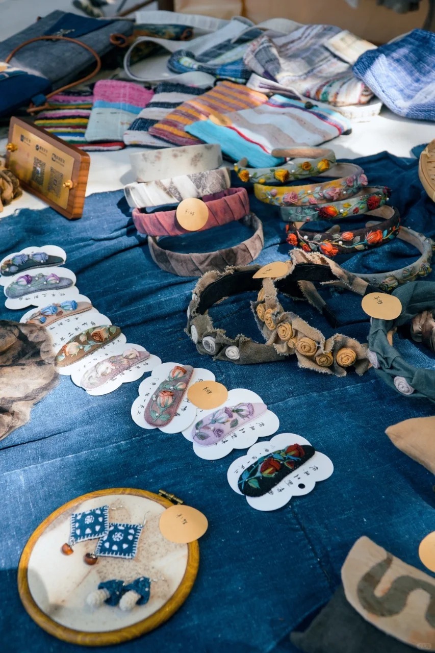 三寶集 三寶集上的陶瓷作品