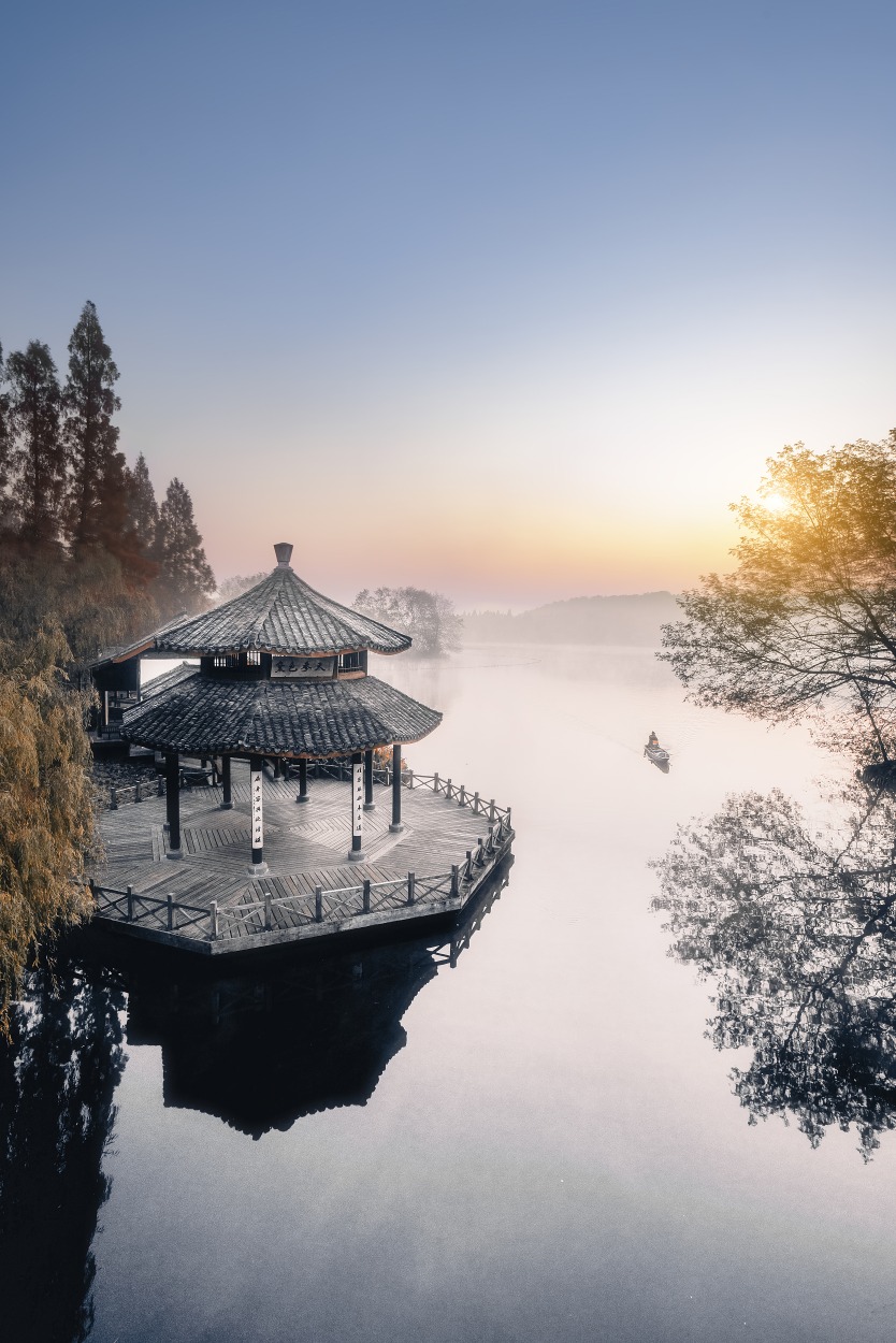 茅家埠黛色參天亭風光