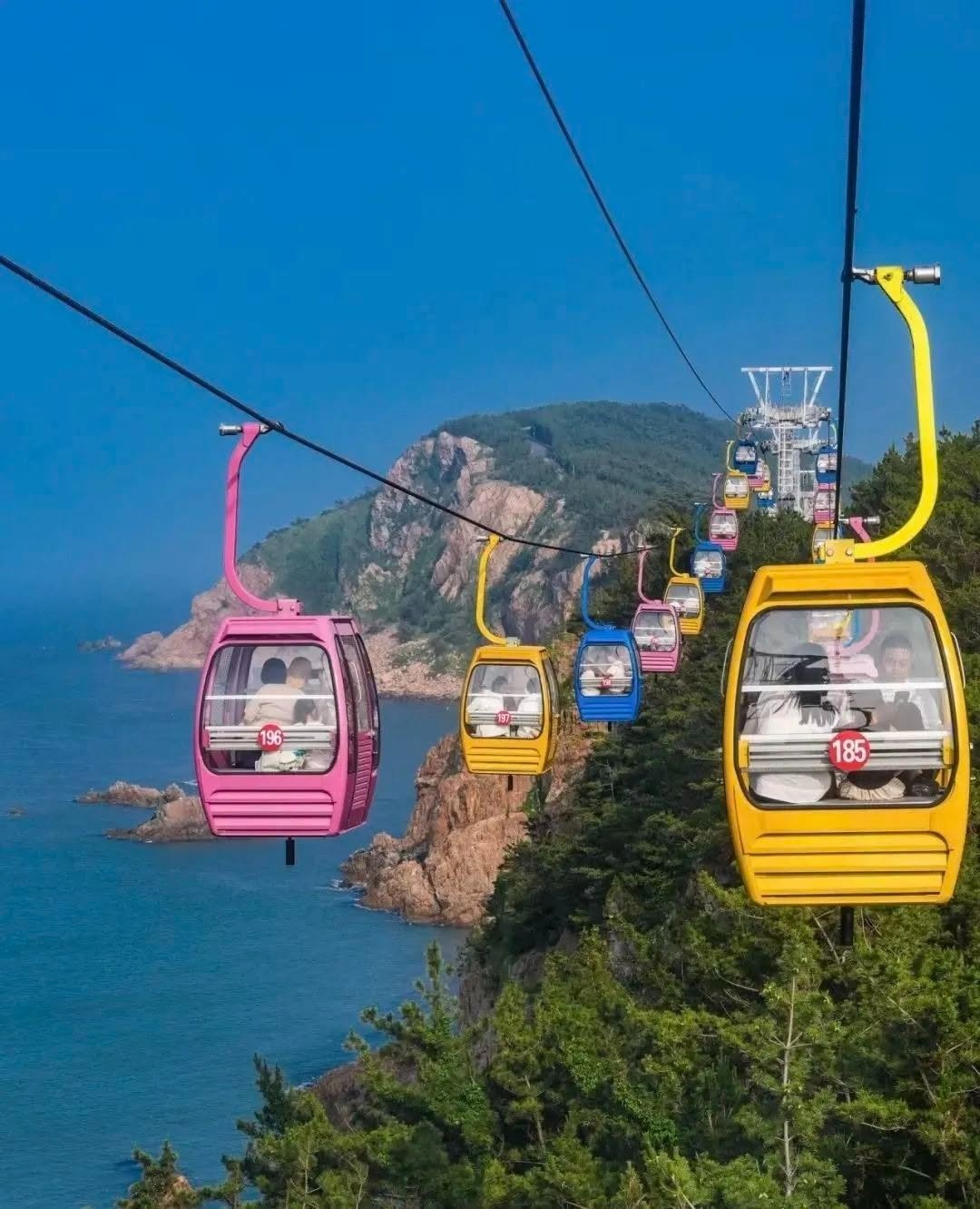 摩天嶺跨海纜車 摩天嶺跨海纜車
