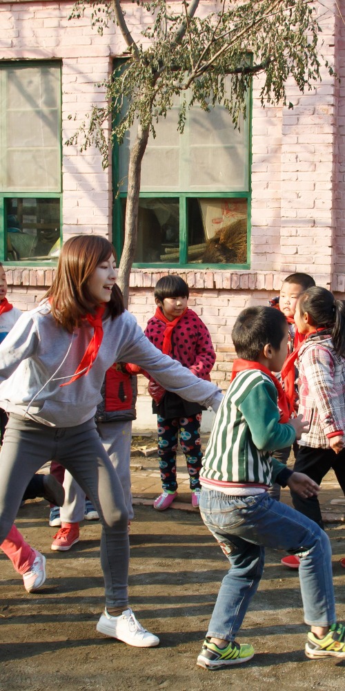 當代中國-名家專欄-李焯芬-一雙布鞋子