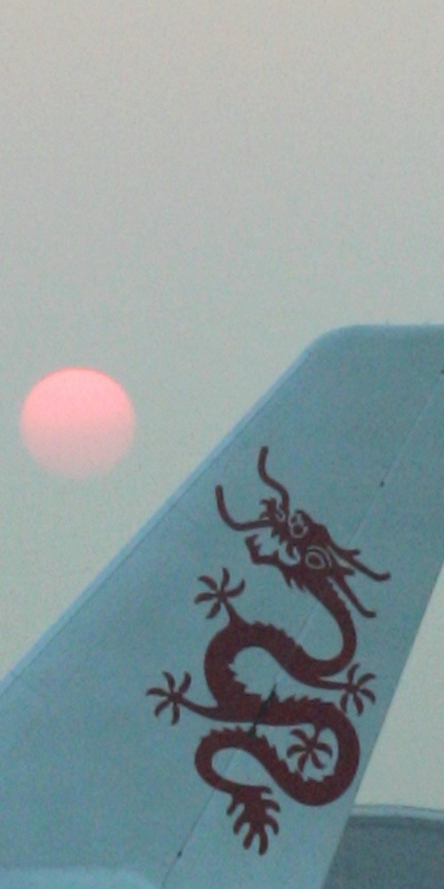 当代中国-名家专栏-港龙航空写入历史