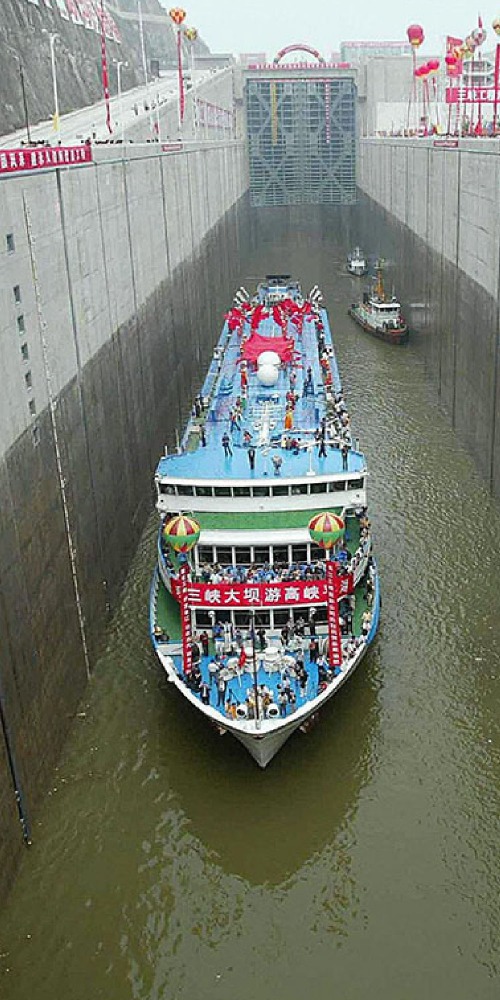 當代中國-中國科學-原來三峽工程的設計標準可正常應對千年一遇洪水；校核標準甚至可以抵禦萬年一遇洪水再加10％。