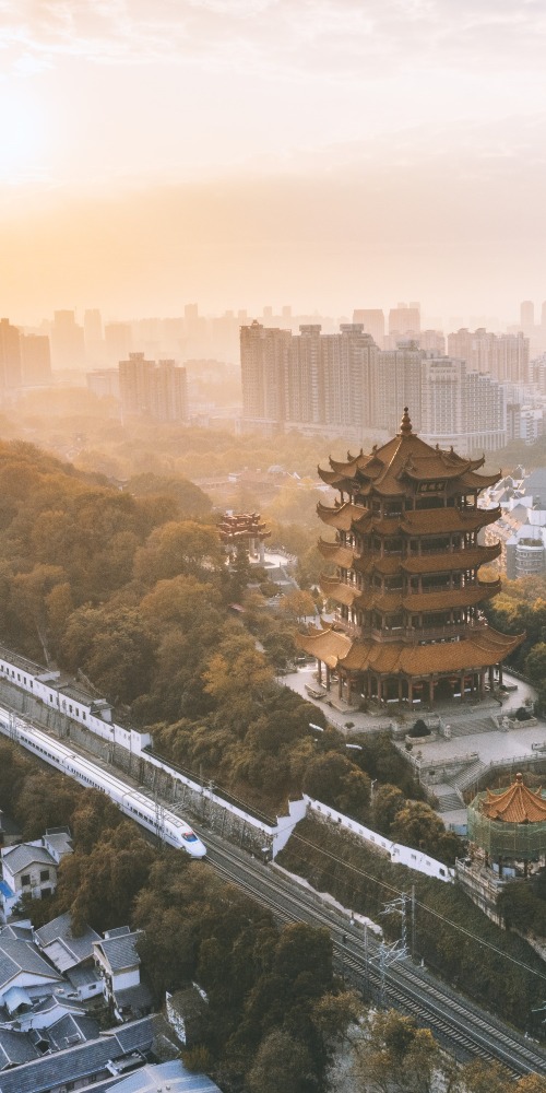 當代中國-武漢解封-武漢解封一周年：致敬英雄之城不負來時之路