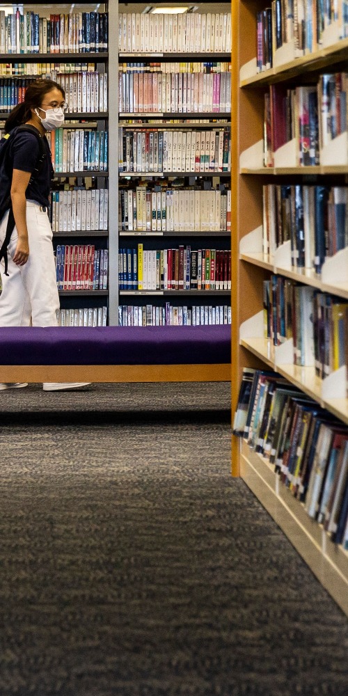 当代中国-名家-莫言看中国网络文学想像力颠覆传统写作