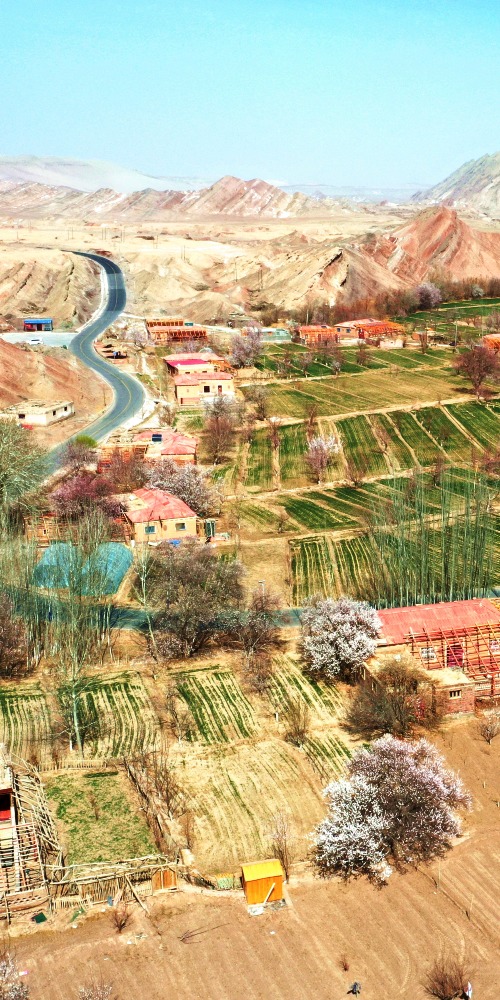 當代中國-名家-張信剛和田初嘗缸子肉見證新舊文化