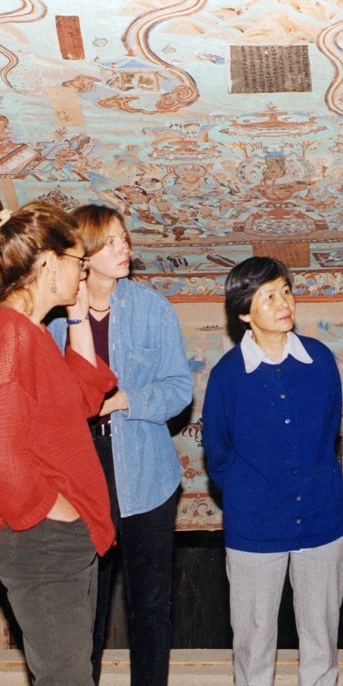 当代中国-名家-樊锦诗赞扬历代莫高窟人为敦煌石窟作出无私奉献