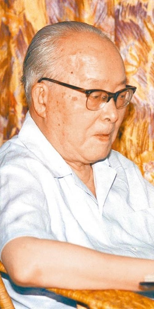 当代中国-名家-陈万雄忆沈从文鼓吹“古为今用”让大众加深认识中华文化艺术