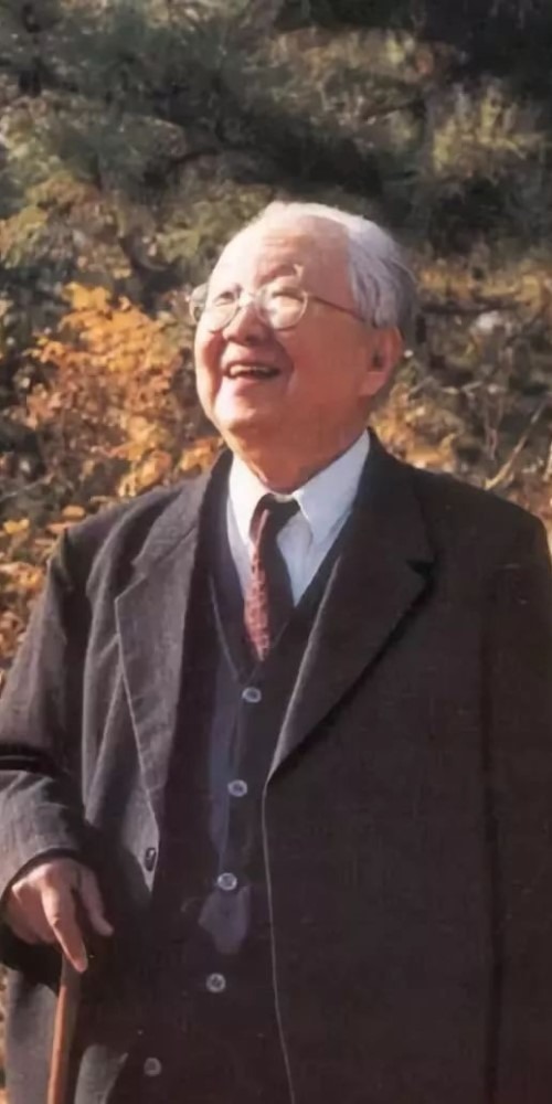 當代中國-名家-陳萬雄追憶與啟功結書緣