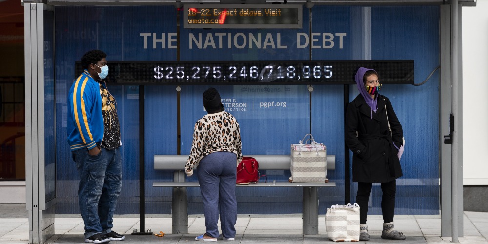 当代中国-张维为：西方借新债还旧债债务危机没完没了