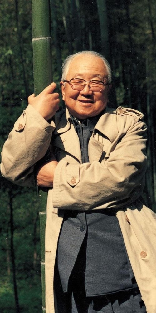 當代中國-名家-陳萬雄憶啟功研究學問敢於力排眾議提出己見