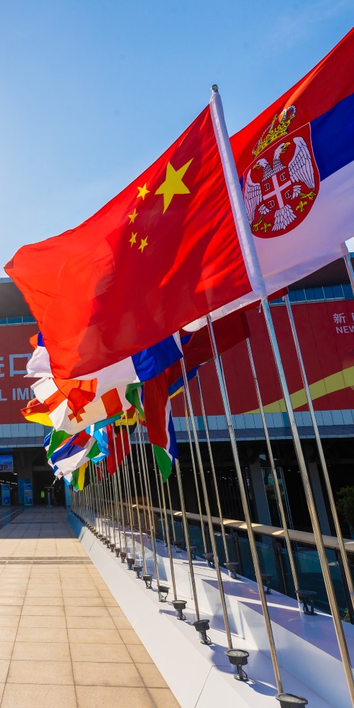 當代中國-央視快評讓合作的蛋糕愈做愈大讓進步的力量愈聚愈強