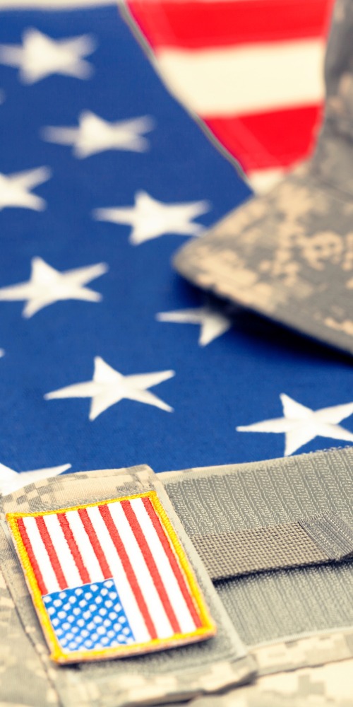 当代中国-雷鼎鸣-雷鼎鸣看国际关系｜军工复合体骑劫了美国