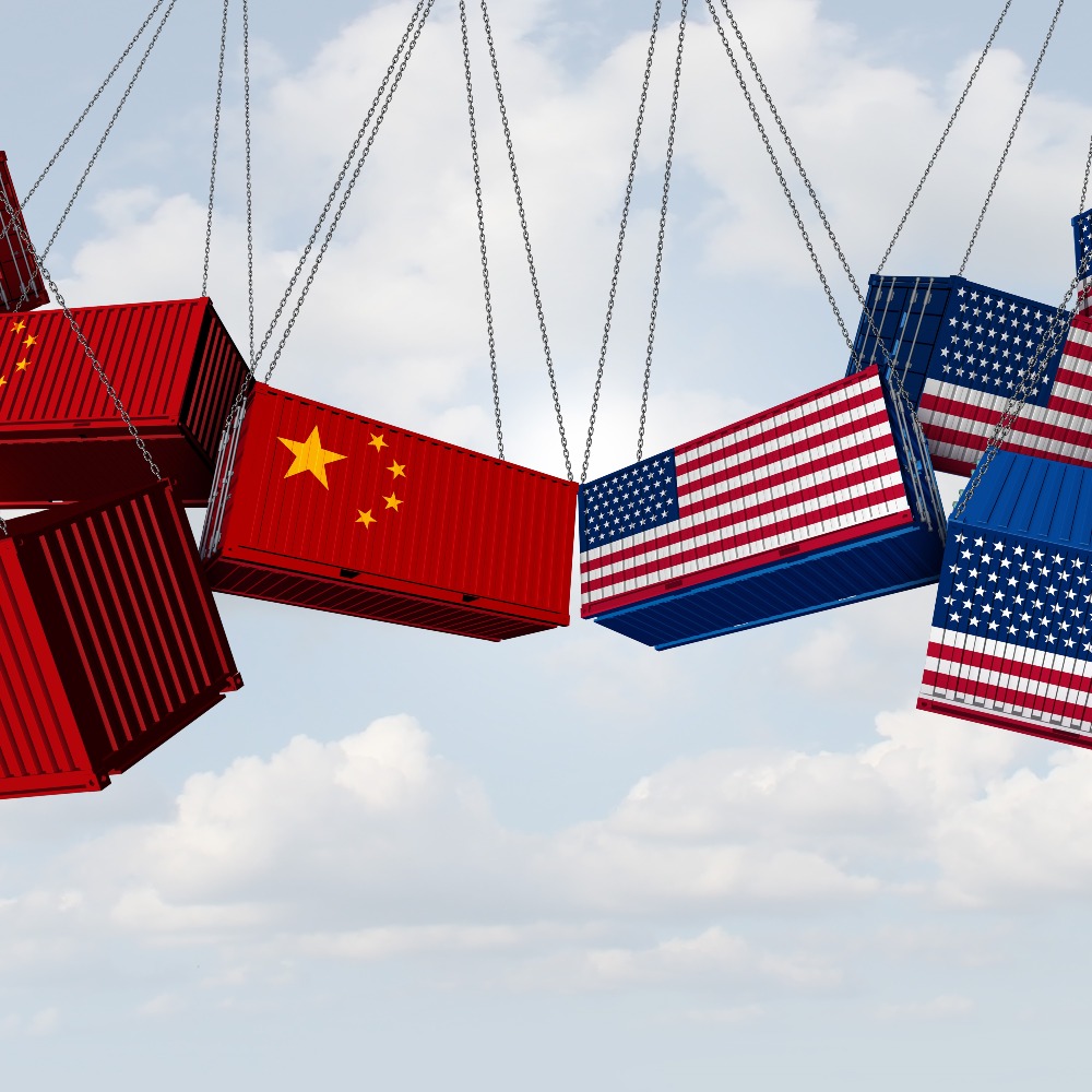 當代中國-名家-翟東升看中美貿易戰和新冠疫情影響人民幣升貶