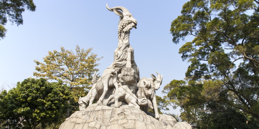 广州五羊城雕像