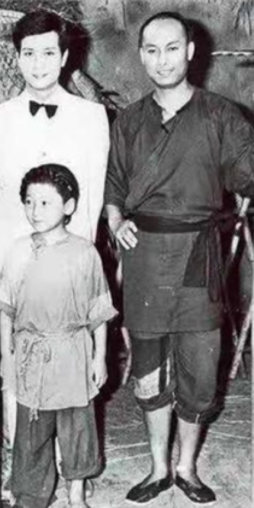 当代中国-影视时尚-回顾亚视家国乡土情作品──《大地恩情》与《寻找他乡的故事》