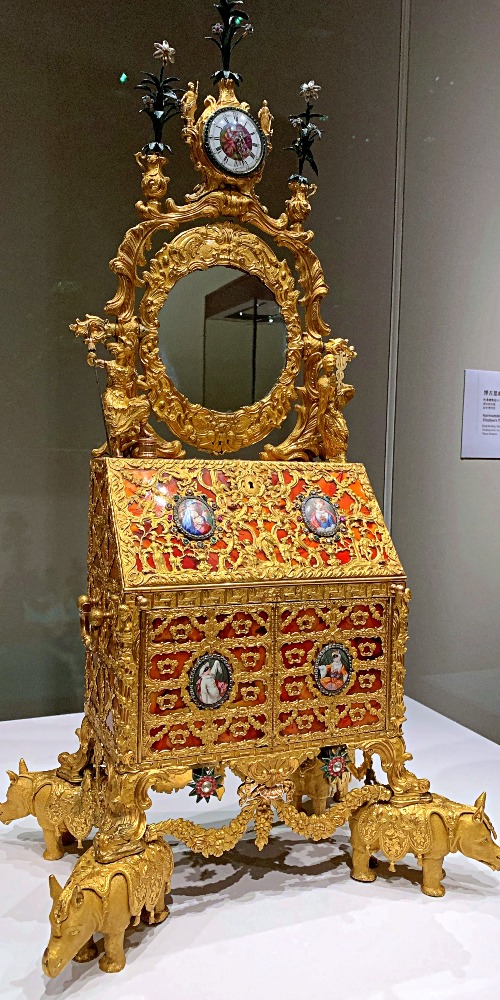 香港故宮-犀牛馱梳妝鏡