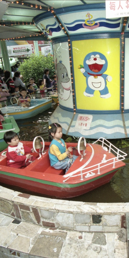 当代中国-飞凡香港-重温荔园集体回忆你坐过叮叮船吗？