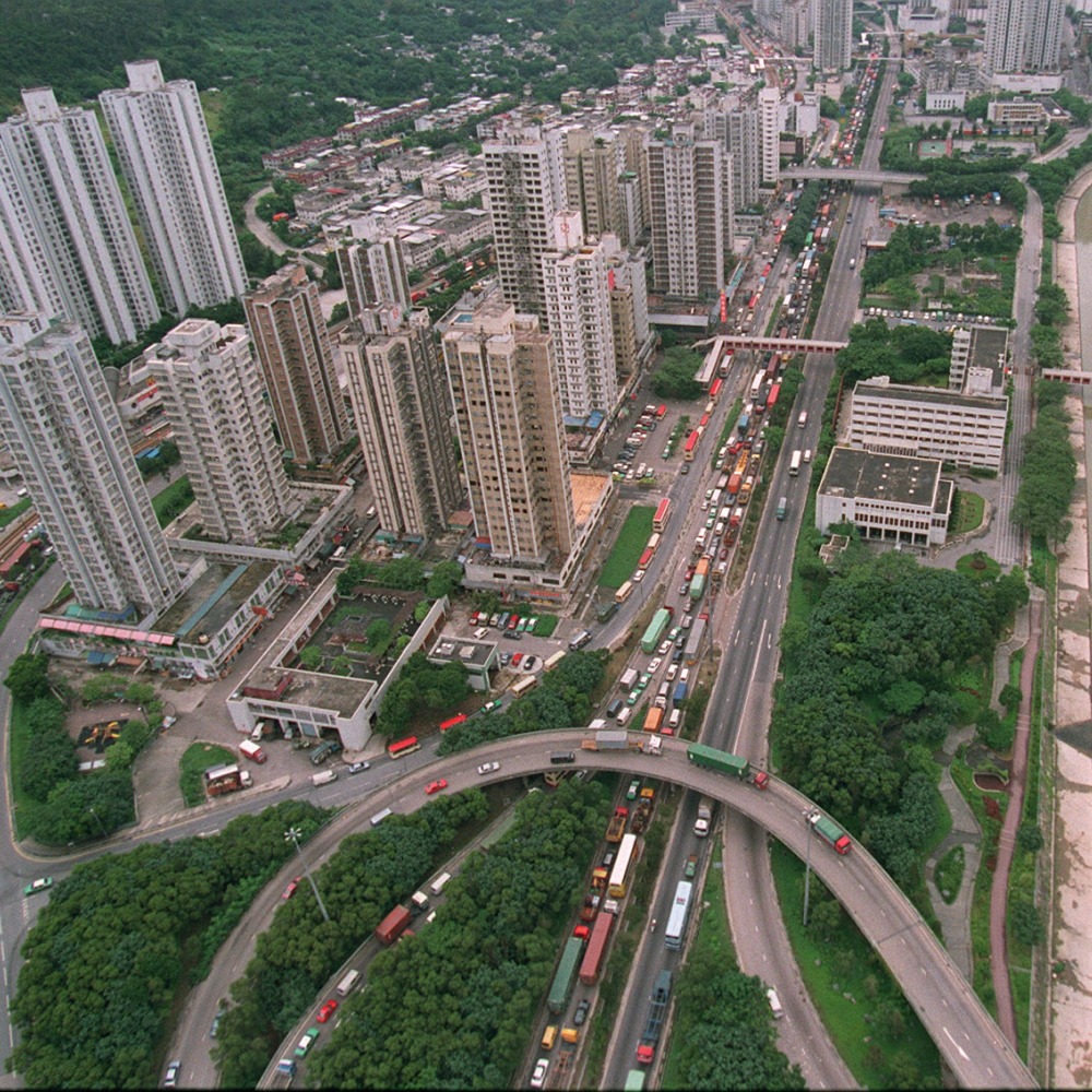 當代中國-飛凡香港-屯門公路塞車不分日夜苦了屯門居民