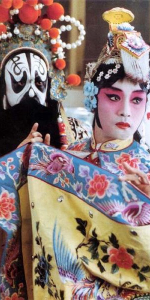 当代中国-名家-张国荣演活京剧名伶成就《霸王别姬》夺康城金棕榈奖