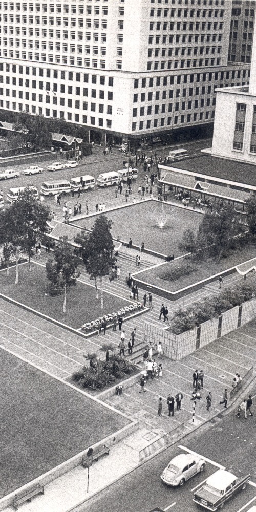 当代中国-飞凡香港-皇后像广场与汇丰的“亲密关系”