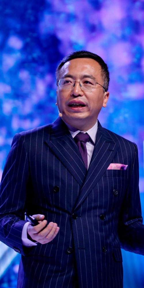 當代中國-創新先鋒-榮耀趙明帶領榮耀歸來