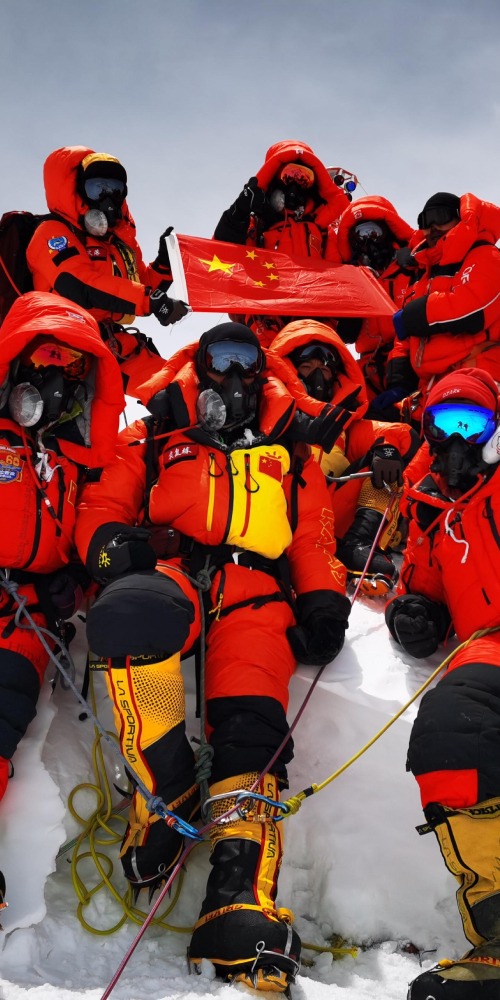 珠穆朗瑪峰新高度