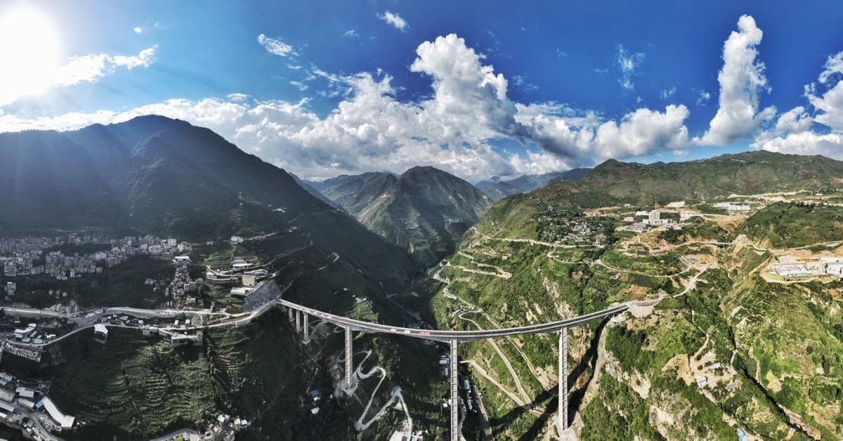 當代中國－超級工程－世界第一高墩－金陽河特大橋